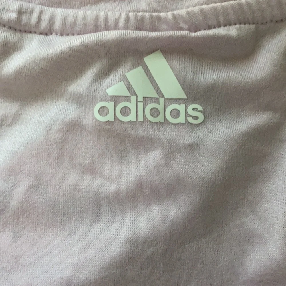 ADIDAS Light Pink Crop Top with White Dotted Logo Size Small (Like New) - Picture 7 of 8
